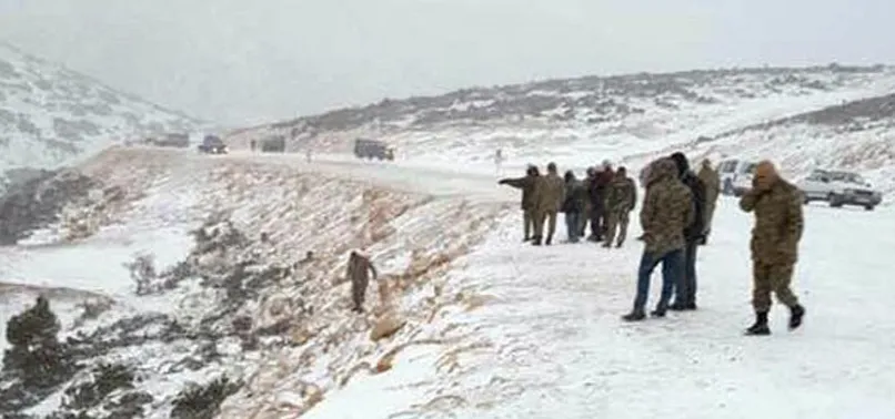 Isparta'da askeri araç devrildi!