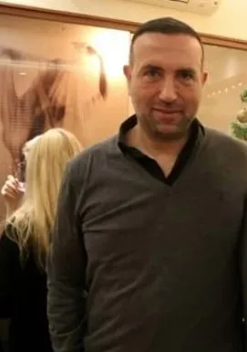 Emine Ün’ün eski kocası Tolga Karakaş yaptırdığı estetiklerle 10 yaş geriye gitti