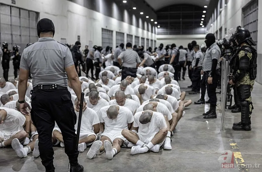 Film sahnesini aratmayan görüntüler! Trump'tan mahkeme kararına rest! Çete üyelerini paketlediler 14