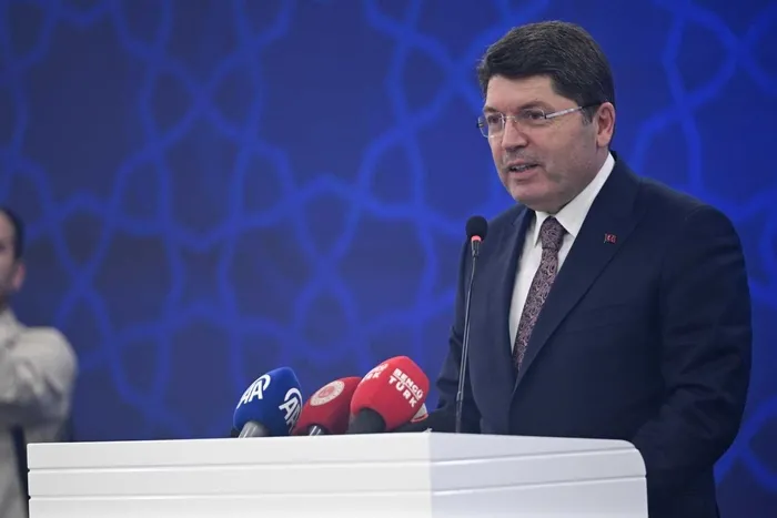 adalet-bakani-yilmaz-tunc-dem-parti-ile-cuma-gunu-gorusecek-1744623016973.jpg Adalet Bakanı Yılmaz Tunç (AA)