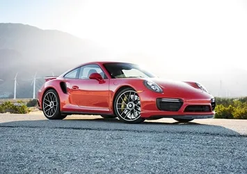Porsche’den tarihi satış performansı