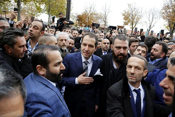 Yeniden Refah Partisi Genel Başkanı Fatih Erbakan: Ülkemizin CHP zihniyetine teslim edilmesine vesile olmak istemedik