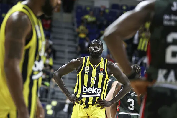 Fenerbahçe Beko EuroLeague’de UNICS Kazan’ı 39 sayı farkla mağlup etti