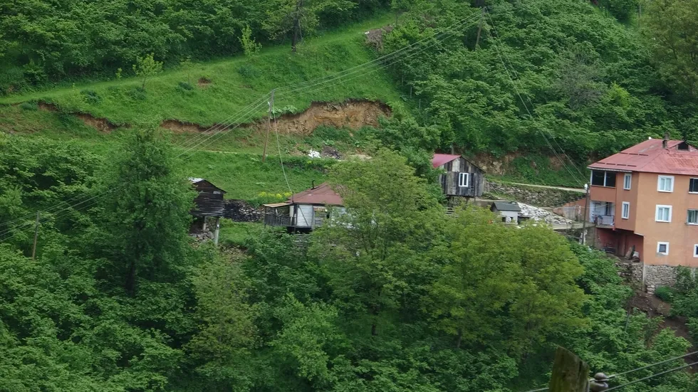 Giresun'da heyelan nedeniyle 33 ev tedbir amaçlı boşaltıldı - 6