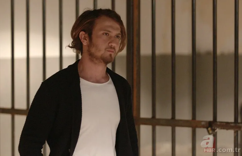 Çarpışma dizisinin Kadir Adalı'sı Kıvanç Tatlıtuğ hakkında şaşırtan gerçek! İşte Çarpışma dizisinin Kadir Adalı'sının daha önce duymadığınız özelliği 6