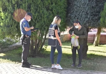 238 polis aynı anda denetim gerçekleştirdi | 22 araca 12 bin ceza kesildi