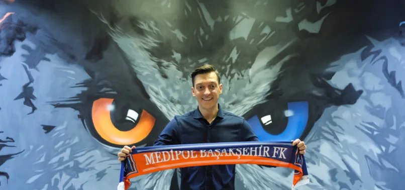 Son dakika: Mesut Özil futbolu bıraktığını açıkladı!