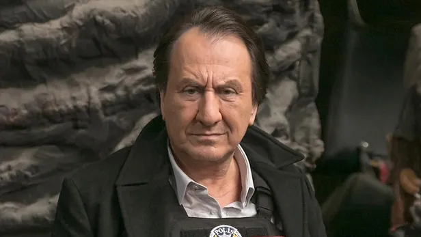 Vedalara doymuyor! Arka Sokaklar’da efsane aile yerle bir oldu! Son ayrılık ise bambaşka...