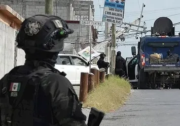 Meksika'da çeteler çatıştı: 16 ölü