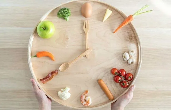 Ünlüler bu diyetle zayıflıyor! Aralıklı oruç nedir, nasıl yapılır? IF DİYETİ aralıklı oruç saatleri, örnek diyet listesi...