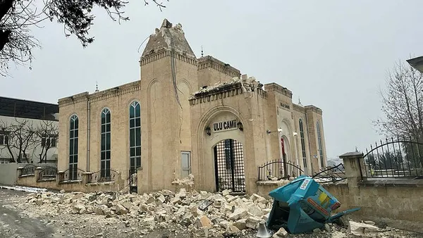 Son dakika | Kahramanmaraş'ta 7,7 büyüklüğünde deprem! Kızılay'dan genel çağrı: Acil kan verin - 2