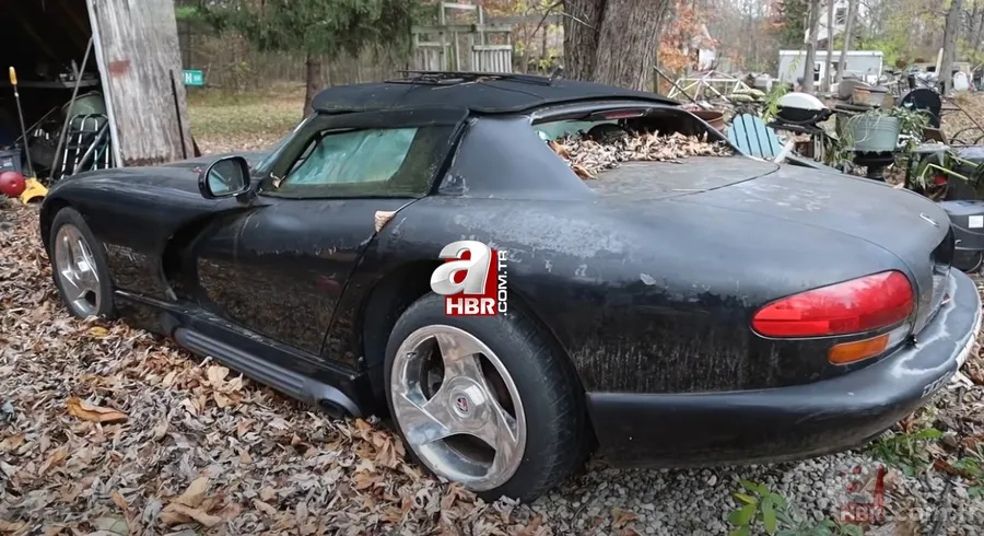 Garajda kaderine terk edilmiş Dodge marka arabayı yenilediler 🚗 Sahiplerinin gözü yaşlı 1