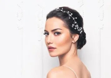 Fahriye Evcen yüzüğü çıkarmış