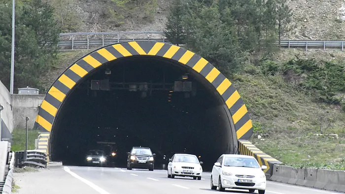 bayram-bitti-goc-basladi-tatilcilerin-donusu-suruyor-otoyollarda-yogunluk-istanbul-yonunde-trafik-ne-durumda-1713016488178.jpg Bayram bitti göç başladı! Tatilcilerin dönüşü sürüyor: Otoyollarda yoğunluk! İstanbul yönünde trafik ne durumda? - 2