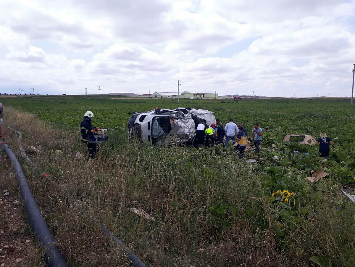 Nevşehir'de TIR ile minibüs çarpıştı: 6 ölü, 9 yaralı