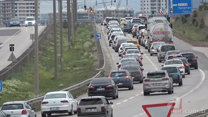 43 ilin geçiş güzergahındaki Kırıkkale’de trafik yoğunluğu