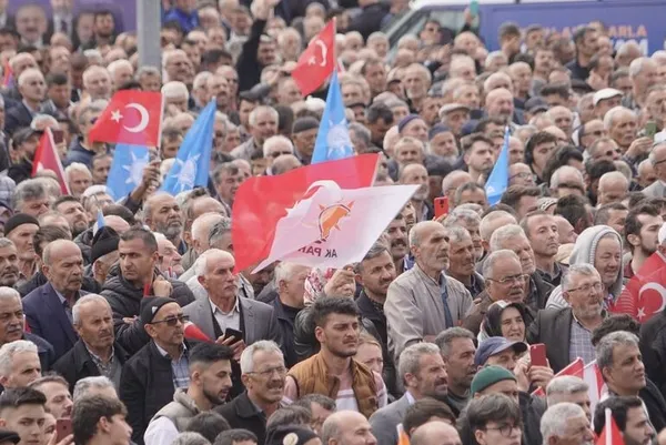 bakan-soylu-tokatta-duyurdu-suudi-arabistan-kalitesinde-gabarda-petrol-bulduk-1682960992617.jfif Bakan Soylu Tokat'ta seslendi: Kato Dağı'nda ay yıldızlı bayrak dalganıyor! - 3