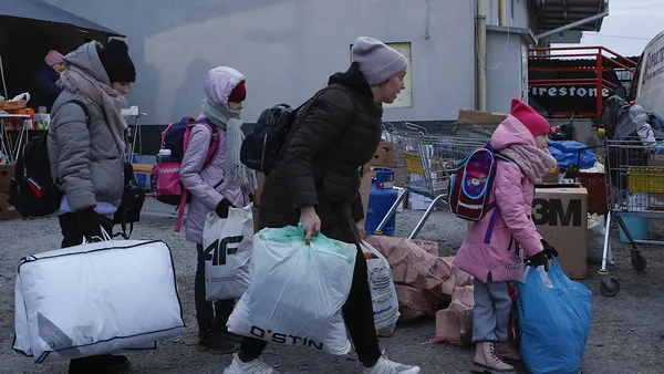 1650473145914.jpg AB'den Ukrayna'ya destek: Rusya'ya er ya da geç petrol ve doğal gaz ambargosu uygulayacağız - 4