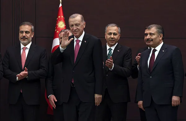 Yeni Dışişleri Bakanı Hakan Fidan’a peş peşe tebrikler