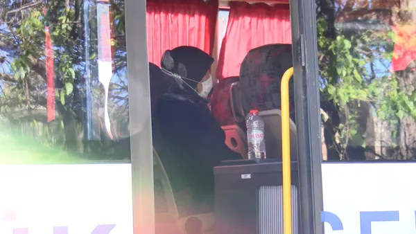 İstanbul'da yol kenarında 'cenaze taşıma' tartışması: Saatlerce bekletildi! "Araba burada ama bizi götüren yok" - 6