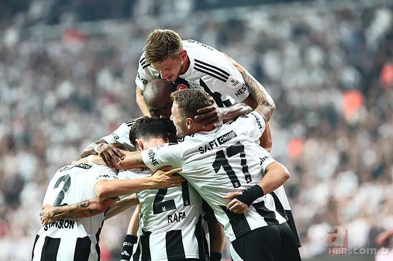 Beşiktaş'ta Van Bronckhorst o isimlerin biletini kesti! 5 yolcu birden 3