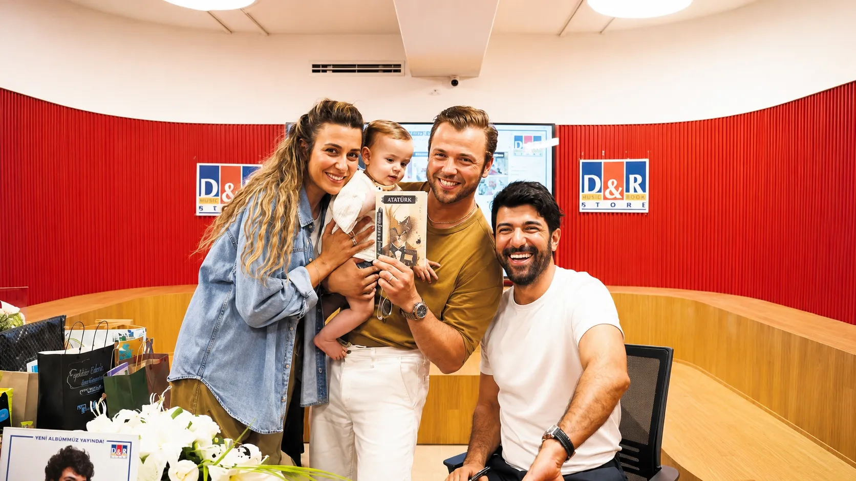 Engin Akyürek'ten anlamlı destek: