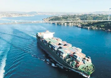 Boğazlar’dan geçiş ücretini beş kat artırdı! Boğaz geçişine Montrö ayarı!