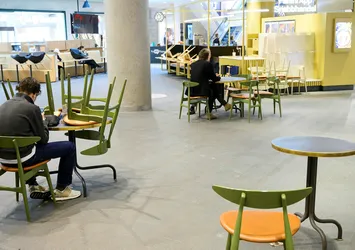 İsveç'te koronavirüse önlem olarak iş başvurusunda robotlu mülakat devri