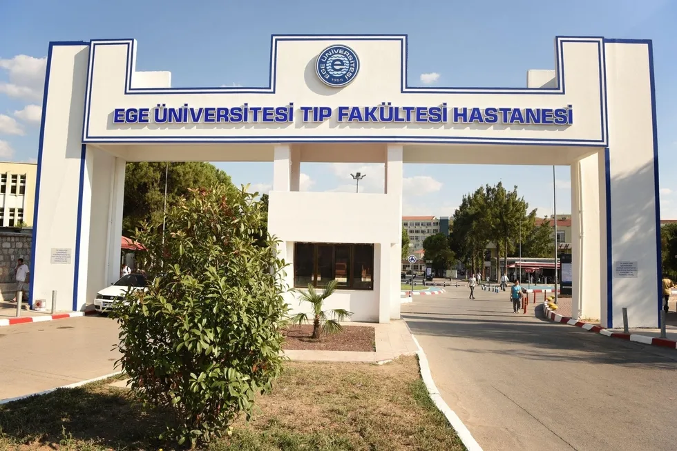 İzmir merkezli 6 ilde eş zamanlı darbe: Ege Üniversitesindeki 'döner sermaye' çetesine operasyon: 44 gözaltı - 1