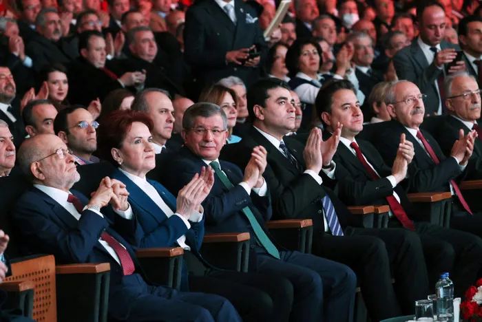 6’lı koalisyonda aday kim olacak? Kemal Kılıçdaroğlu mu? Çarpıcı açıklamalar: Adayı öğrenmek için kazıyın! Vedaya geliyor...