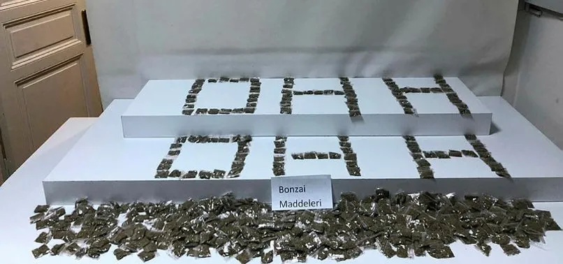 Beyoğlu’nda metruk eve uyuşturucu operasyonu! Ohh, ohh yazdılar