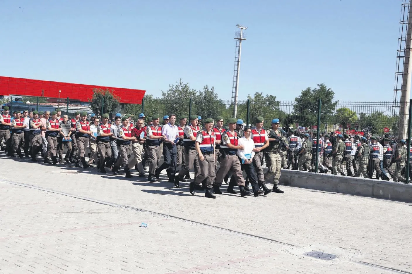 Akıncı’dan yalan rüzgarı