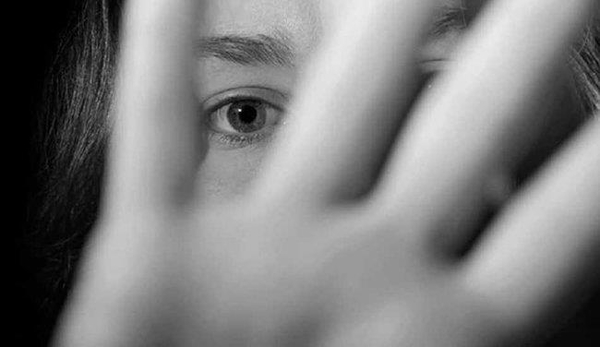 Ünlü dizi oyuncusu yaşadığı tecavüzü anlattı! Motorla kaçırıp...