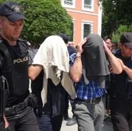 Yunanistana kaçan darbeciler Dedeağaç Adliyesine böyle getirildi