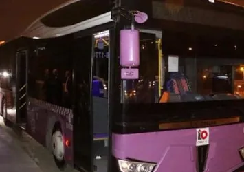 Belediye otobüsüne molotof attılar