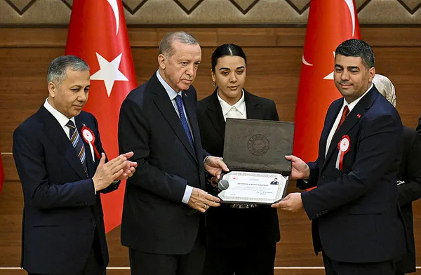 Başkan Erdoğan’dan CHP’li Sezgin Tanrıkulu’nun Türk askerine yönelik sözlerine tepki: Sözde milletvekili terörist müsveddesi