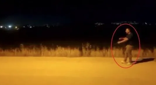 tiktok-icin-yapmadiklari-kalmadi-birbirlerini-kursun-yagmuruna-tuttular-1655988323102.jpg TikTok için yapmadıkları kalmadı! Birbirlerini kurşun yağmuruna tuttular - 2