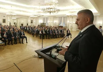 Başbakan Yıldırım: Millet olarak hep birlikte büyük bir belayı defettik