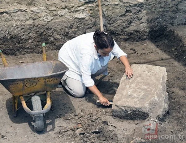 Balıkesir’de villa kazısında ortaya çıktı! Terasların altında gömülü halde bulundu
