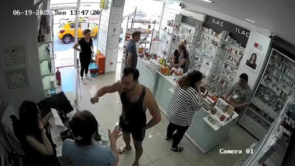 Ataşehir'de dehşete düşüren olay: Senin boynunu kopartırım | Magandanın sebebi pes dedirtti