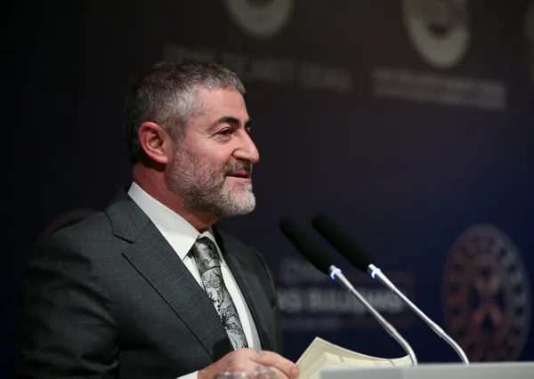 Hazine ve Maliye Bakanı Nebati’den marketlere gıda fiyatlarında indirim çağrısı! Enflasyonla mücadele mesajı