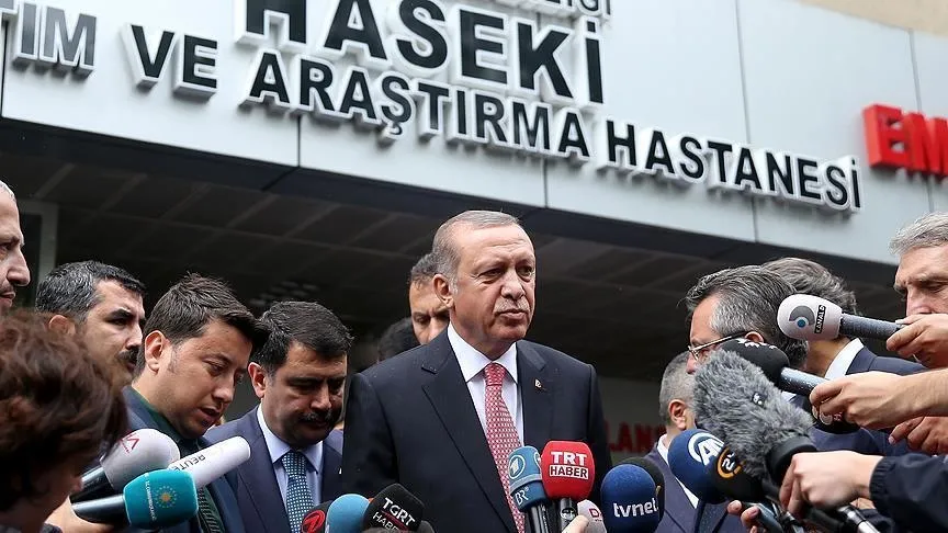 İstanbul Vezneciler'de polise bombalı saldırı - 1