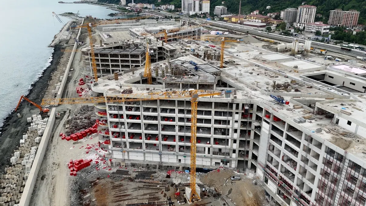 Bakan Memişoğlu'ndan Rize Şehir Hastanesi müjdesi: "2027'de hizmete açılacak"