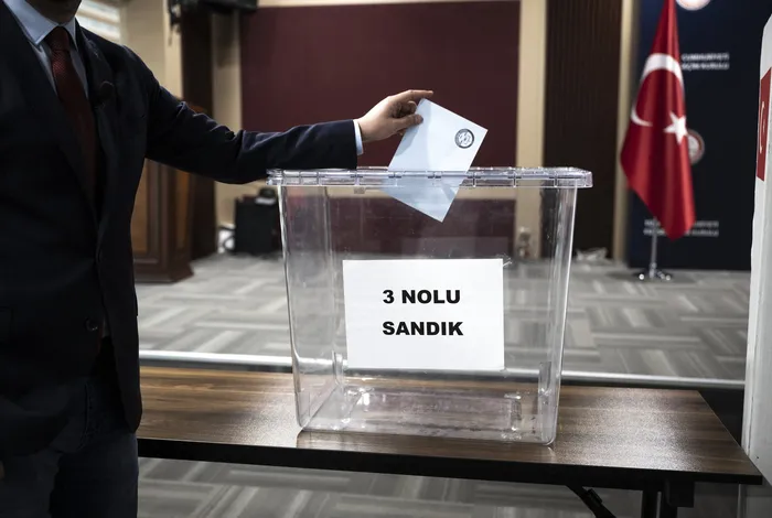 ysk-karari-resmi-gazetede-600-vekil-81-il-hangi-il-kac-milletvekili-cikaracak-1772508636273.jpg YSK kararı Resmi Gazete'de! 600 vekil 81 il | Hangi il kaç milletvekili çıkaracak? - 2