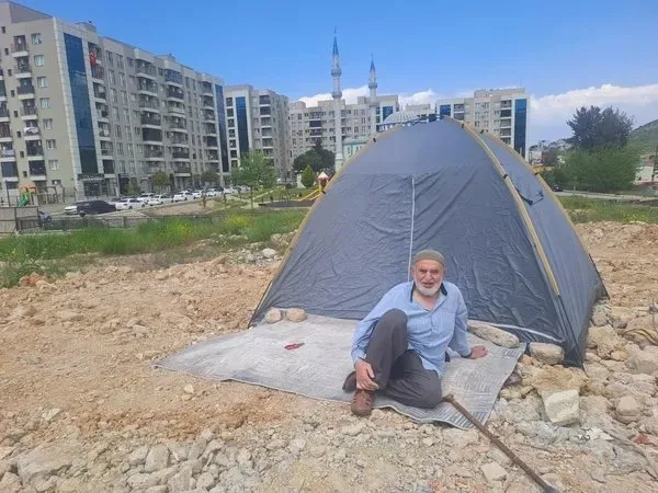 CHP’li İzmir’in kentsel dönüşüm krizi! Çadırda yaşayacaklar