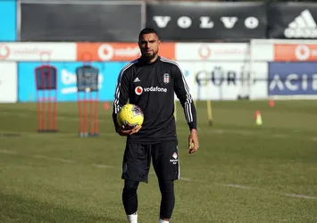 Kevin Prince Boateng Beşiktaş'ta ilk antrenmanına çıktı