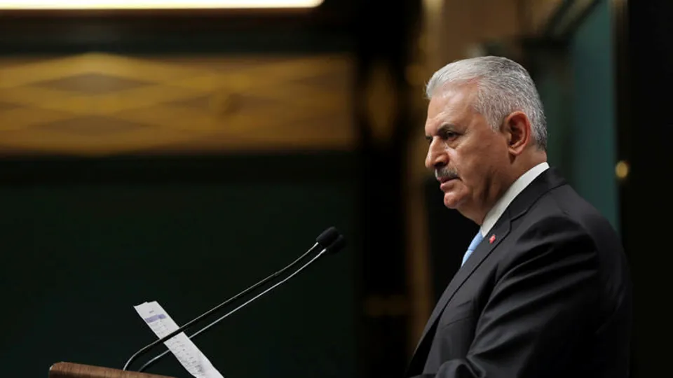 5 başbakan yardımcısının 4'ü değişti