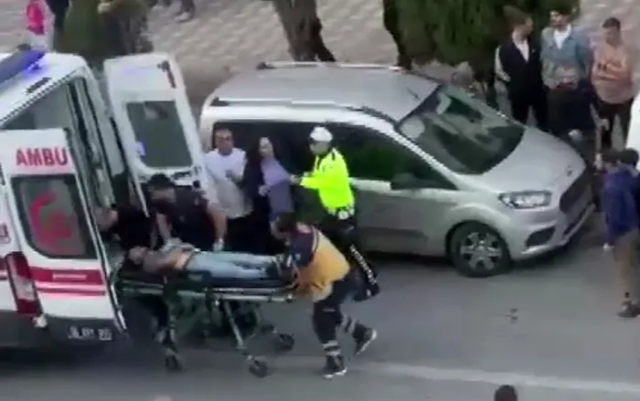 1728912475050.jpg Ankara'da trafik kavgasında korkunç son! Genç kuryenin kalbine tornavida saplandı - 1