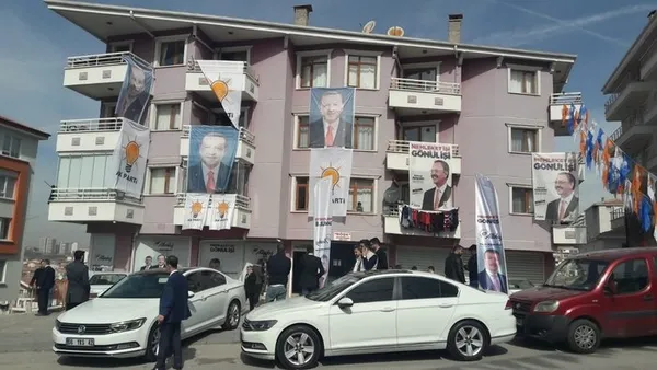 Ankara'da AK Parti Seçim İrtibat Bürosu’na saldırı - 1