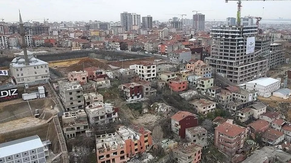 Kentsel dönüşümde yeni dönem! İşte madde madde riskli binadan kurtulmanın yolları